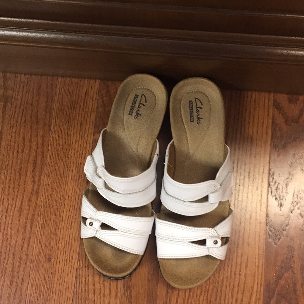 Clarks white - ECU
